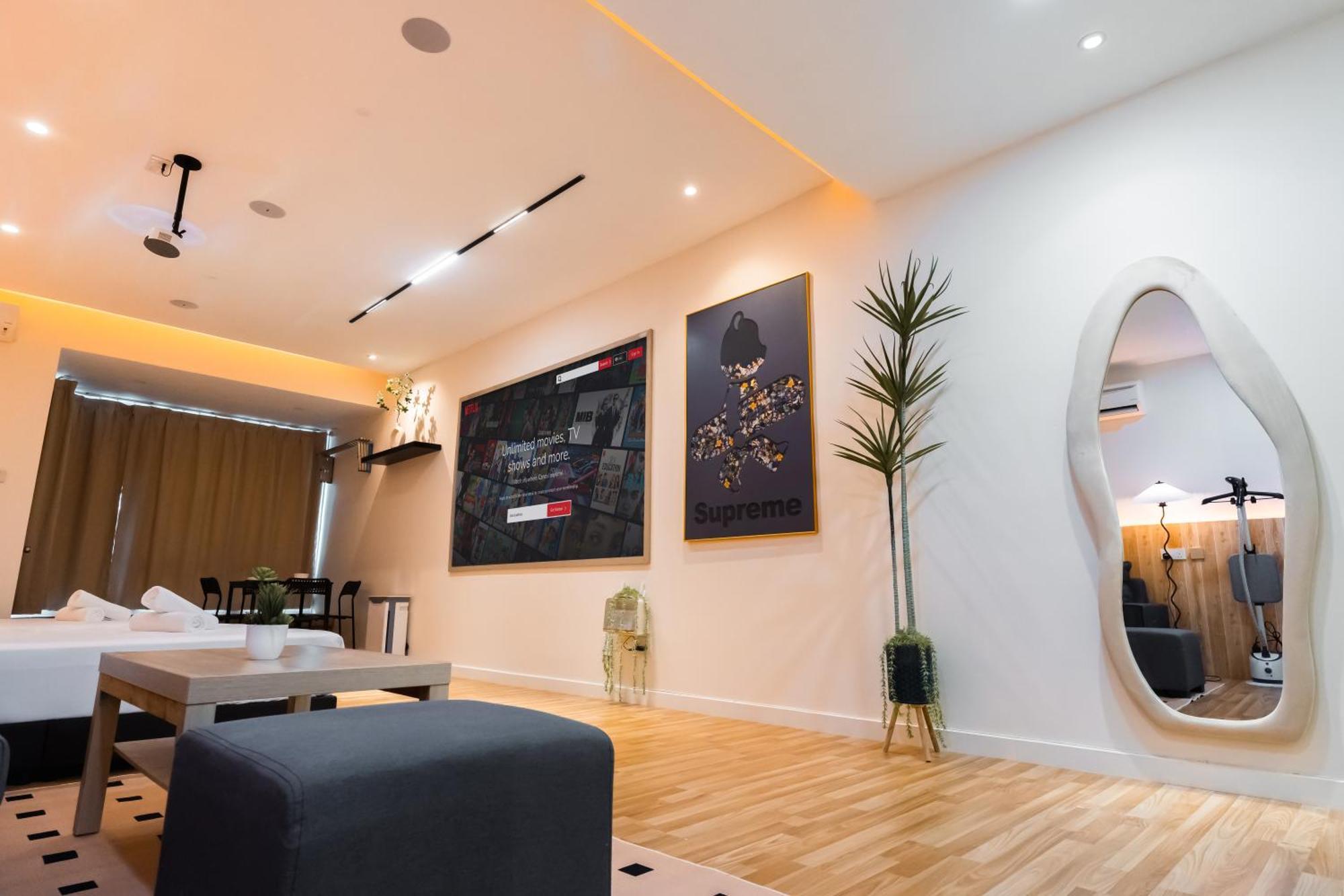 Mount Austin#akademik Suites#austin Center Apartemen *