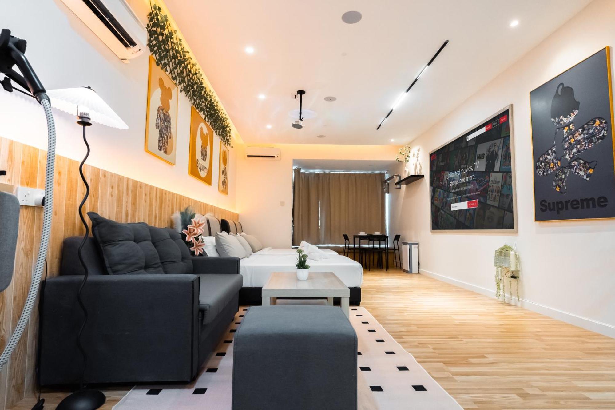 Mount Austin#akademik Suites#austin Center Apartemen